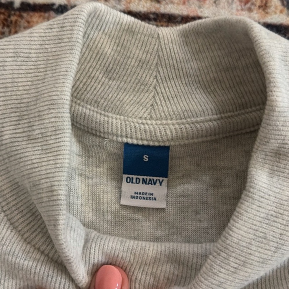 Old Navy Grey Matching Skirt and Top Set - Picture 8 of 9